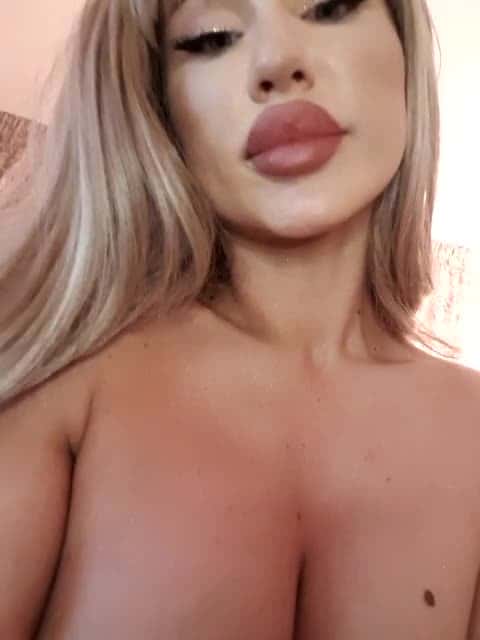 AlmaGraceX - Stripchat Show (1h 9m) • Monday, October 31, 2022 [ilut]