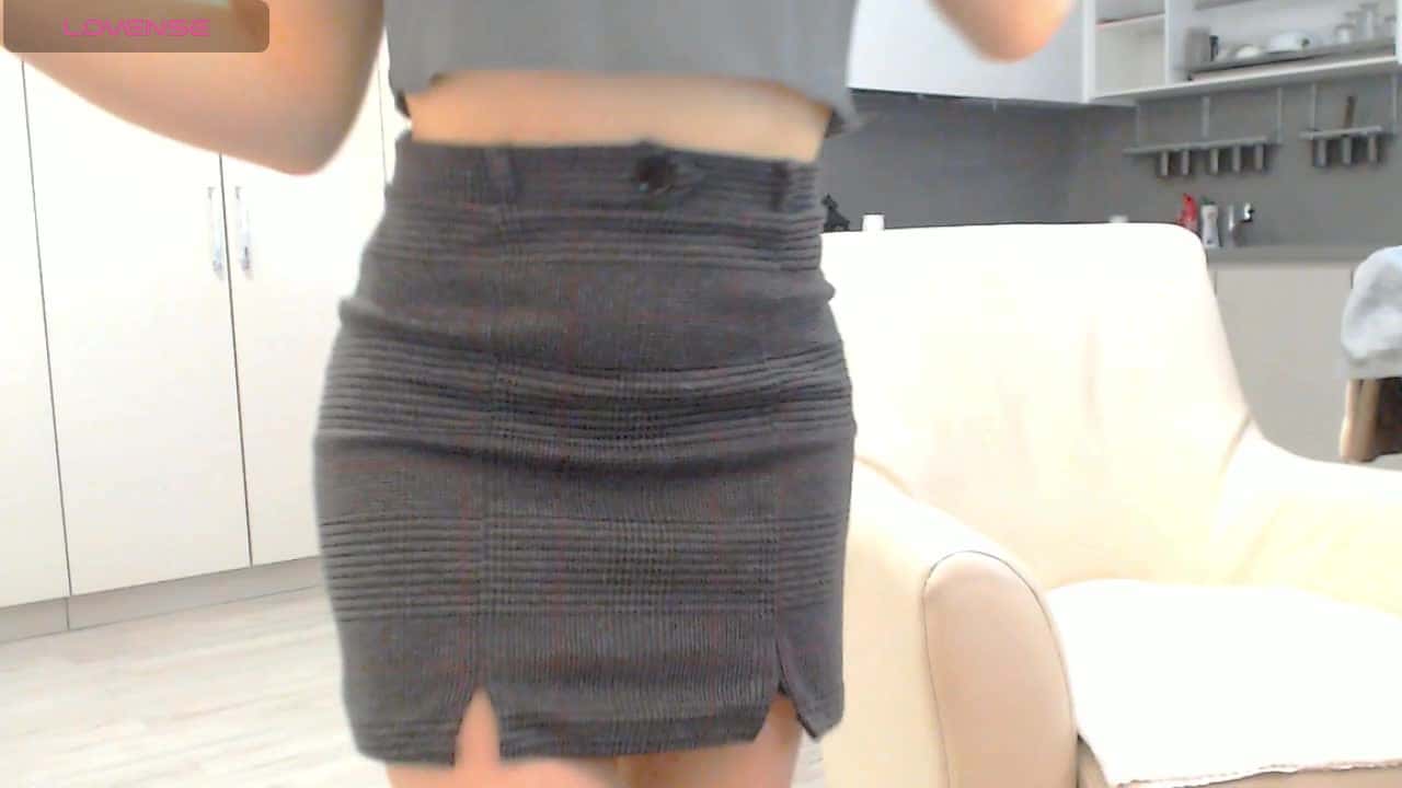 AkiShina - Stripchat Show (1h 56m) • Wednesday, November 27, 2024 [q20s]