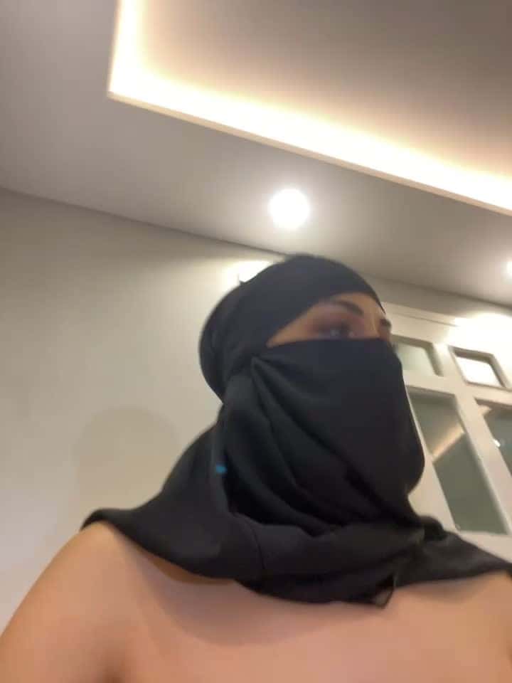 Amberonee31 - Stripchat Show (2h 40m) • Monday, June 16, 2025 [q48c]