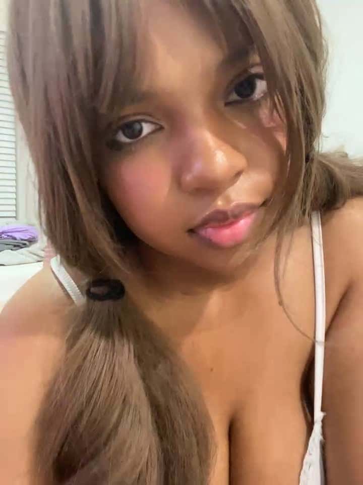 AwkwardJasminee - Stripchat Show (1h 4m) • Thursday, October 30, 2025 [guei]