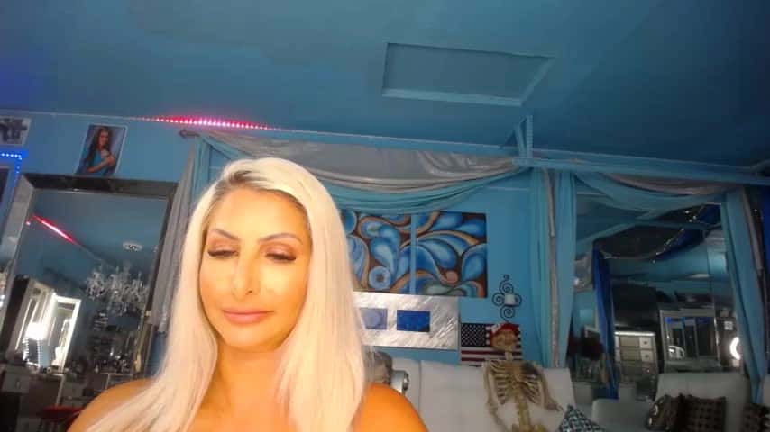 adrianna_fox - Stripchat Show (22m 47s) • Saturday, December 30, 2023 [vxgz]
