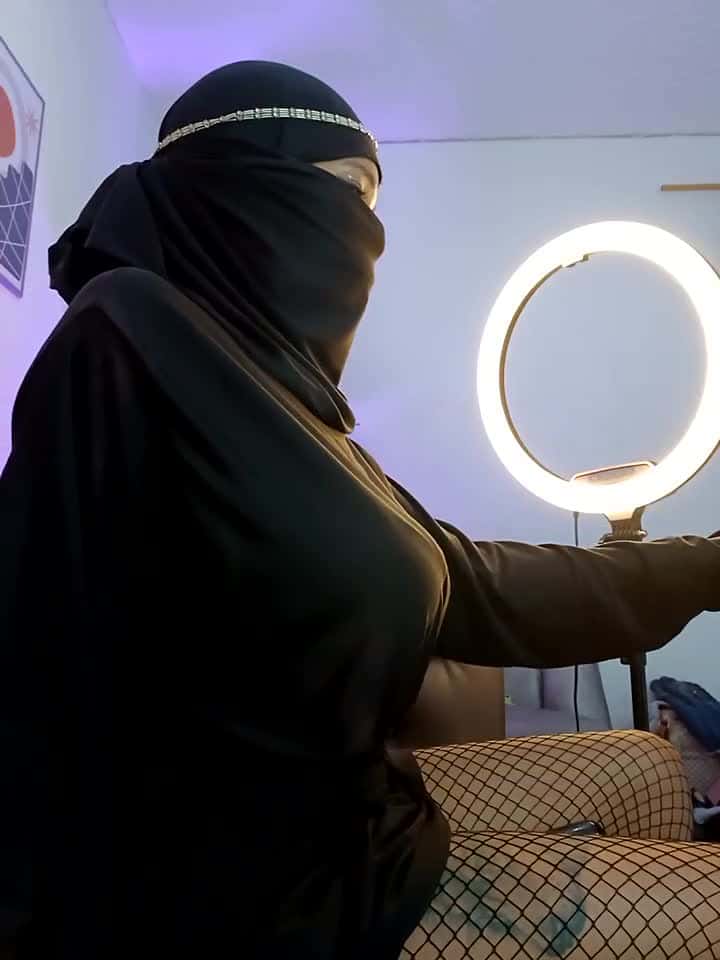 azahara_faraah - Stripchat webcam show • Wednesday, September 3, 2025 #Fingering #Blowjob #Colorful